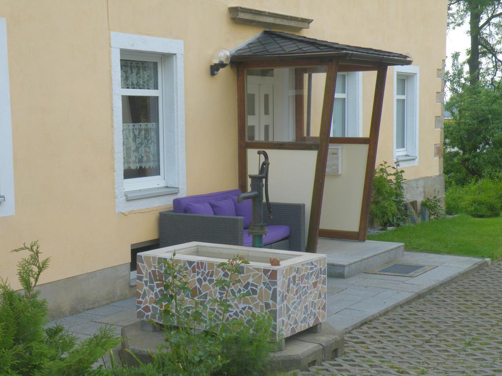 Am Lindenbaum Bed & Breakfast Sebnitz Exterior photo